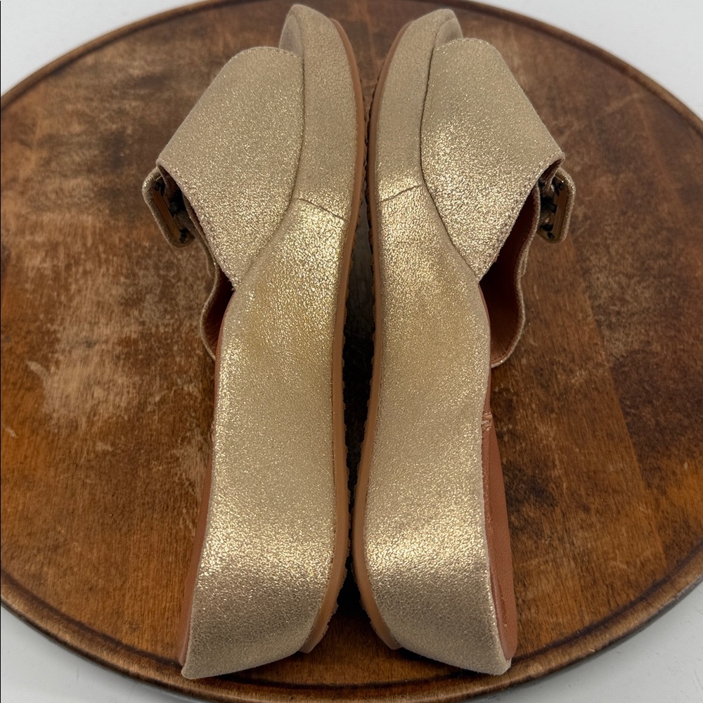 LDP Sandals Wm 9M L'Amour Des Pieds Gold Sparkle Leather Buckle Slides - Picture 7 of 11